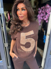 Top "Number five" Donkerbruin